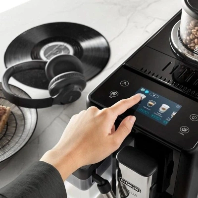 Кофемашина Delonghi Rivelia EXAM440.55.B 1450Вт серебристый/черный