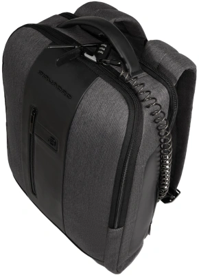 Рюкзак мужской Piquadro Brief2 CA4818BR2/GRN серый/черный нейлон/натур.кожа
