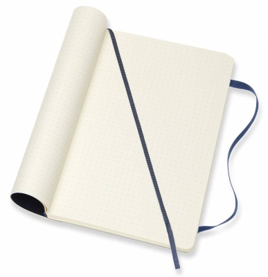 Блокнот Moleskine CLASSIC SOFT QP619B20 Large 130х210мм 192стр. пунктир мягкая обложка синий сапфир