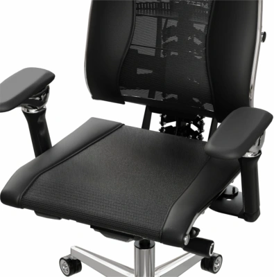 Кресло руководителя эргономичное Метта Yoga Spine Triumph B2 (Черный CC.50.15.13A) черный сиденье черный сет./экокожа с подголов. крестов.5-луч. металл хром