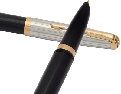 Ручка перьев. Parker 51 Premium (CW2169030) Black St.Steel GT F сталь нержавеющая подар.кор.