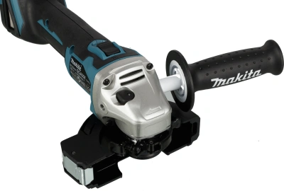 Углошлифовальная машина Makita DGA504Z 8500об/мин рез.шпин.:M14 d=125мм
