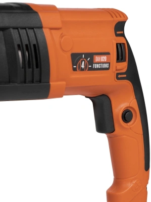 Перфоратор Daewoo DAH 820 патрон:SDS-plus уд.:3Дж 820Вт (кейс в комплекте)