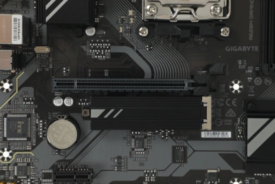 Материнская плата Gigabyte A620M GAMING X Socket AM5 AMD A620 4xDDR5 mATX AC`97 8ch(7.1) GbLAN RAID+HDMI+DP
