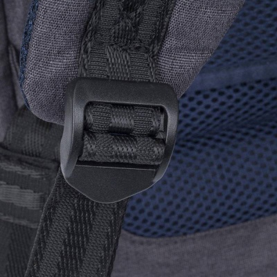 Рюкзак для ноутбука 16" Riva 7765 черный полиэстер (7765 BLACK)