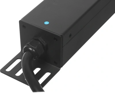 Блок распределения питания Lanmaster TWT-PDVMT1-6X36-32A верт.размещ. 6xC19 36xC13 с мониторингом 32A IEC 309 3м