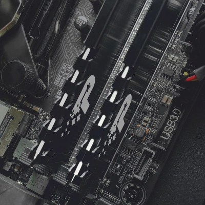 Память DDR4 2x16GB 3200MHz Patriot PSP432G3200KH1 Signature Premium RTL PC4-25600 CL22 DIMM 288-pin 1.2В kit dual rank с радиатором Ret