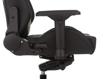 Кресло игровое Knight TITAN черный ромбик экокожа с подголов. крестов. металл