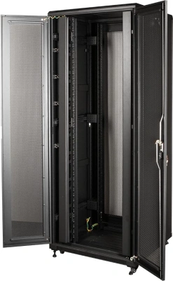 Шкаф серверный Lanmaster (TWT-CBB-47U-8X10-P1) напольный 47U 800x1000мм пер.дв.перфор. задн.дв.перфор.2-хст. 2 бок.пан. 800кг черный 926мм 131.2кг 2277мм IP20 металл