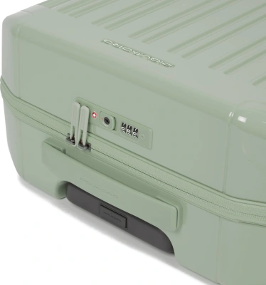 Чемодан Piquadro PQ LIGHT (BV4425PQL/VE) 40x55x20см 31л. 1.99кг. поликарбонат изумрудный