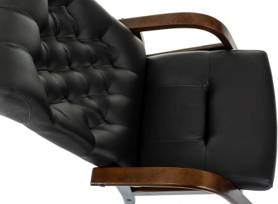 Кресло Бюрократ T-9928WALNUT-CF черный кожа на ножках дерево