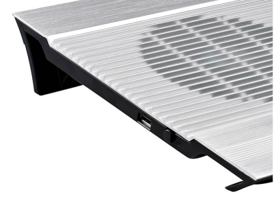 Подставка для ноутбука Deepcool N8 (DP-N24N-N8SR) 17" 380x278x55мм 25дБ 3xUSB 2x 140ммFAN 1244г алюминий серебристый