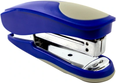 Степлер Kw-Trio 05516BLU Half-strip Pollex 24/6 26/6 (20листов) встроенный антистеплер синий 105скоб