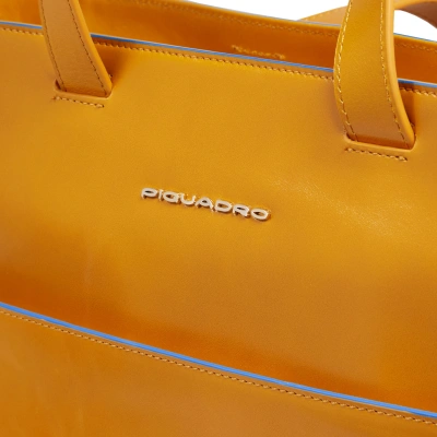 Деловая сумка женская Piquadro Blue Square BD6680B2/G с отделением для ноутбука 15.6" желтая натур.кожа