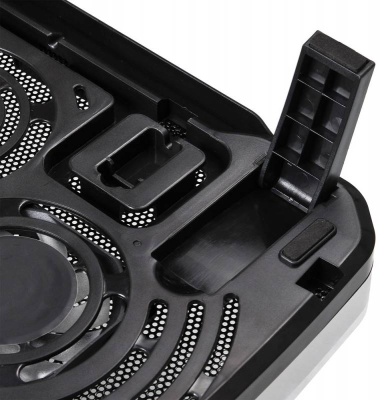 Подставка для ноутбука Buro BU-LCP156-B208 15.6"355x260x21мм 2xUSB 2x 80ммFAN 560г металлическая сетка/пластик черный