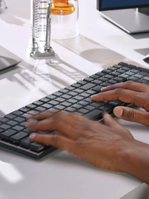 Клавиатура Logitech MX Mechanical механическая черный USB беспроводная BT/Radio slim LED (920-010766)