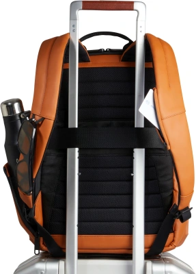 Рюкзак мужской Piquadro Corner 2.0 CA6464C2OW/CU оранжевый полиуретан/полиэстер