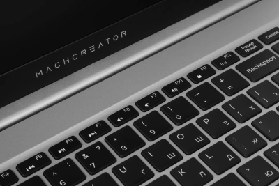 Ноутбук Machcreator Genesis R17 Ryzen 5 7640HS 16Gb SSD1Tb AMD Radeon 760M 17.3" IPS QHD (2560x1600) без ОС silver WiFi BT Cam 8612mAh (JJ00G400HRU)