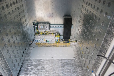 Шкаф коммутационный ЦМО (ШТВ-Н-15.6.5-4ААА-Т1) настенный 15U 600x530мм пер.дв.металл несъемн.бок.пан. 150кг серый 120град. 750мм всепогодный с вентилятором с нагревателем укомплектованный