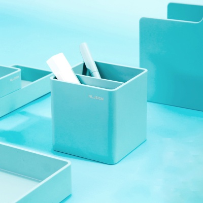 Подставка Deli NS011Blue Nusign 2отд. для письменных принадлежностей 84х84х86мм синий пластик
