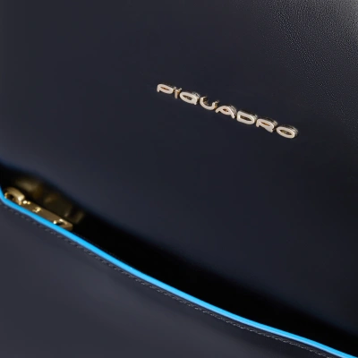 Рюкзак женский Piquadro Blue Square CA6678B2/N черный натур.кожа
