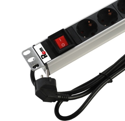 Блок распределения питания Rem R-16-8S-V-440-3 гор.размещ. 8xSchuko базовые 16A Schuko 3м