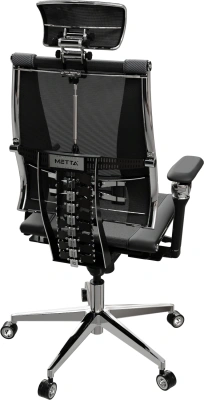 Кресло руководителя эргономичное Метта Yoga Spine Triumph L2 (M06) черный сиденье черный сет./экокожа с подголов. крестов.5-луч. металл хром