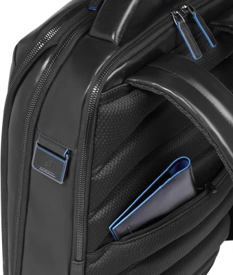Рюкзак мужской Piquadro Blue Square CA6817B2/N черный натур.кожа