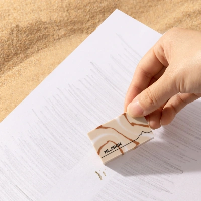 Ластик Deli NS155-C 30x50x10.5мм ассорти