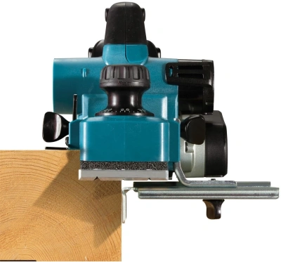 Рубанок Makita DKP181RT 82мм 12000об/мин