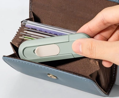 Нож канцелярский Deli NS065green шир.лез.12мм выдвижное лезвие пластик зеленый блистер