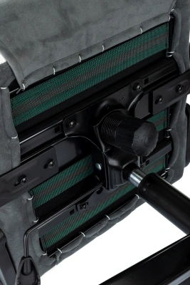 Кресло игровое Knight Regal Fabric серый/светло-серый искусственная замша крестов. металл