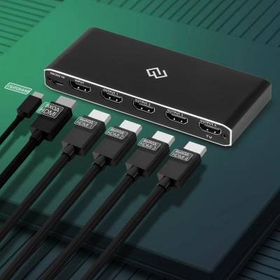 Сплиттер аудио-видео Digma DHSP-v2x4 HDMI (f)/4xHDMI (f) черный