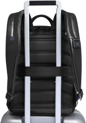 Рюкзак Piquadro Blue Square CA6311B2/N черный натур.кожа