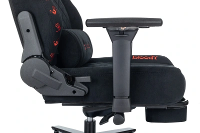 Кресло игровое A4Tech Bloody GC-670 черный искусственная замша с подголов. крестов. металл подст.для ног
