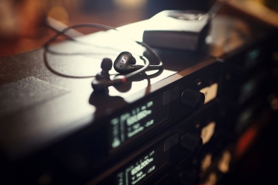 Наушники вкладыши Sennheiser IE 100 PRO 1.3м черный проводные в ушной раковине (508940)