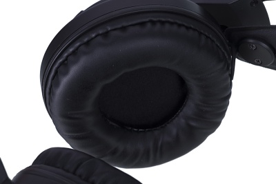 Наушники с микрофоном A4Tech Bloody J437 черный 1.8м мониторные USB оголовье (J437)