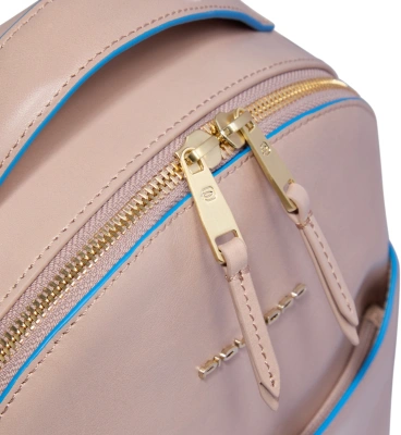 Рюкзак женский Piquadro Blue Square CA6677B2/RO2 пудровый натур.кожа