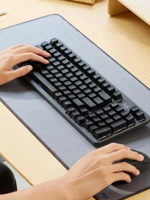 Клавиатура Logitech K868 механическая черный USB беспроводная BT/Radio (920-013912)