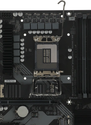 Материнская плата Gigabyte B760M DS3H DDR4 Soc-1700 Intel B760 4xDDR4 mATX AC`97 8ch(7.1) 2.5Gg RAID+VGA+HDMI+DP