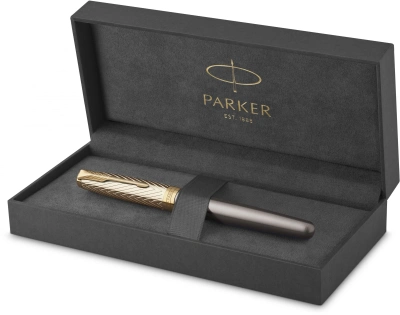 Ручка роллер Parker Sonnet Pioneers T542 (2201040) Arrow Grey GT F черн. черн. подар.кор.