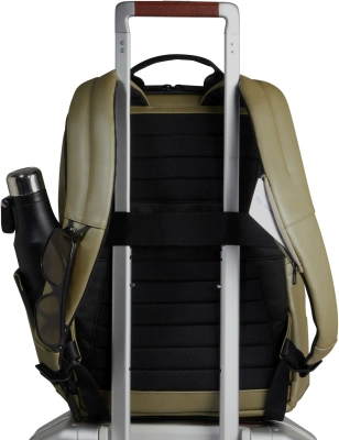 Рюкзак мужской Piquadro Corner 2.0 CA6464C2OW/VE3 фисташковый полиуретан/полиэстер