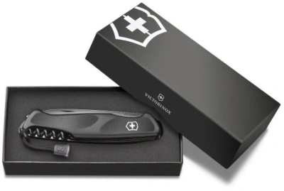 Нож перочинный Victorinox RangerGrip Onyx (0.9563.C31P) 130мм 12функц. черный подар.коробка в комплекте: шнурок
