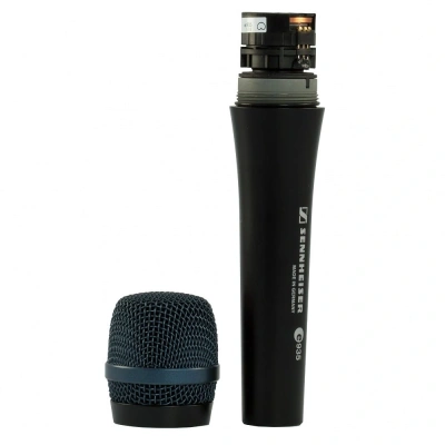 Микрофон проводной Sennheiser E 935 черный
