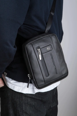 Сумка мужская Piquadro Urban CA3084UB00/N черная натур.кожа