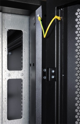 Шкаф серверный ЦМО (ШТК-СП-48.8.12-44АА-9005) напольный 48U 800x1130мм пер.дв.перфор. задн.дв.перфор. 2 бок.пан. 1350кг черный 890мм 170кг 180град. 2215мм