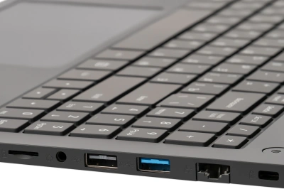 Ноутбук IRU Strato 15ALID4 Core i3 1315U 8Gb SSD256Gb Intel UHD Graphics 15.6" IPS FHD (1920x1080) Windows 11 Pro black WiFi BT Cam 6000mAh (2168020)
