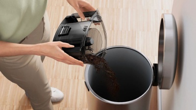 Пылесос Bosch Serie 4 BGC21X300 550Вт черный