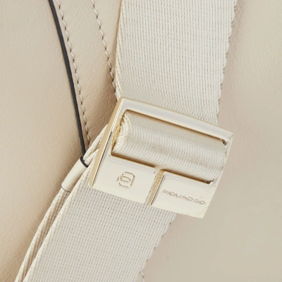 Сумка женская Piquadro Circle BD6657W92/BECU бежевая/кофейная натур.кожа