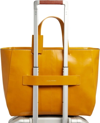 Деловая сумка женская Piquadro Blue Square BD6680B2/G с отделением для ноутбука 15.6" желтая натур.кожа